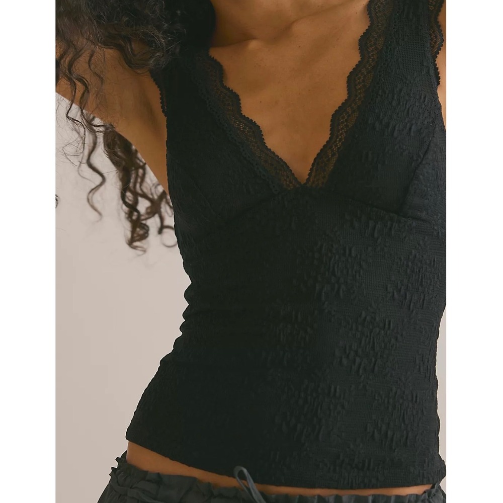 Intimately Free People Black Floral Lace Open Back Tank Top FP129702CY L
